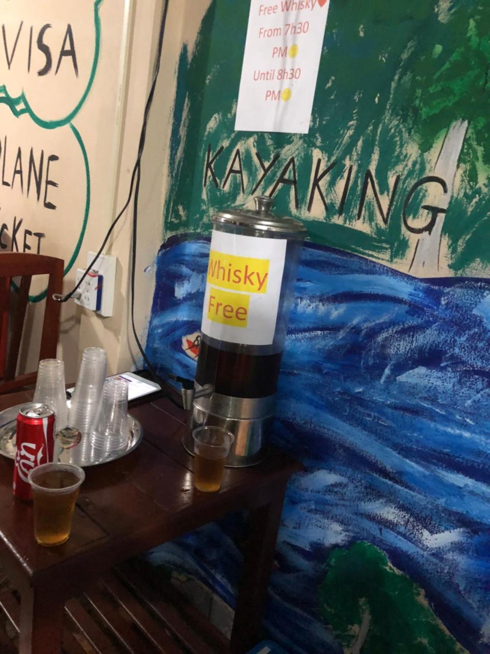 Real Vang Vieng Backpacker Hostel Ngoại thất bức ảnh